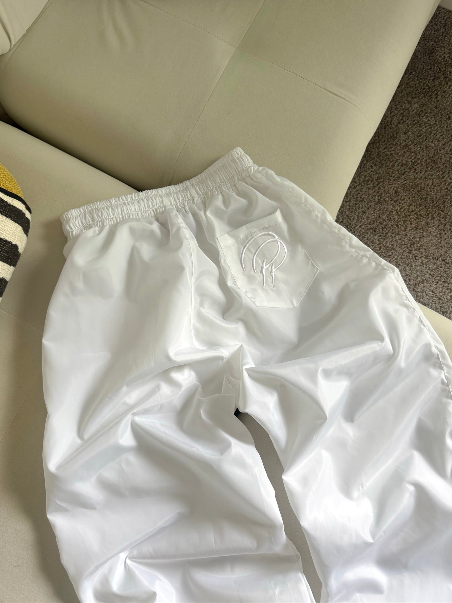 Pure White Club PY Tracks